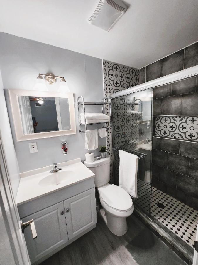 Cheerful Super Suite + 2 Queen + Sofa Bed Minutes From The Airport! Tampa Exterior foto