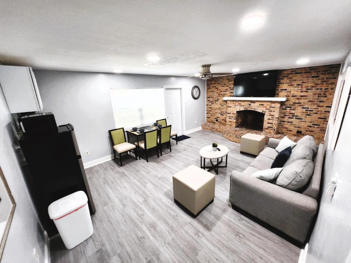 Cheerful Super Suite + 2 Queen + Sofa Bed Minutes From The Airport! Tampa Exterior foto